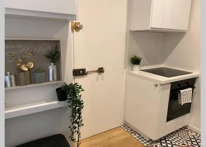 Stylist And Cosy In Montparnasse Апартаменты